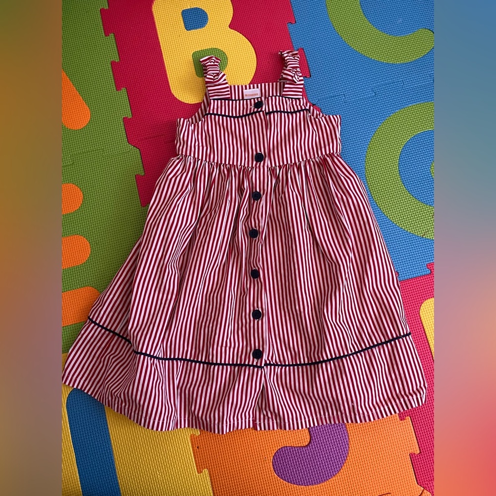 Girls dress